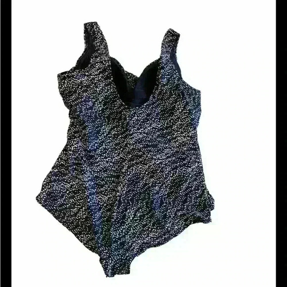 Swimsuits for All Black and White Polka Dots One Piece Size 26 - Picture 2 of 3